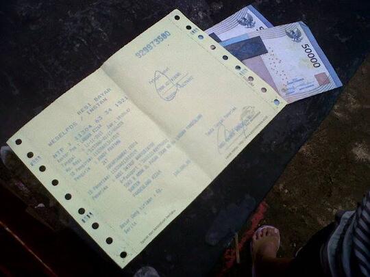 Tukang Becak Paling "Gila" Sedunia...Lebih Mulia Dari Sang Koruptor (Real Story)