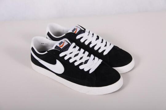 nike blazer low vintage black
