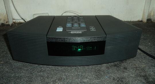 Terjual BOSE WAVE MUSIC SYSTEM (RADIO 