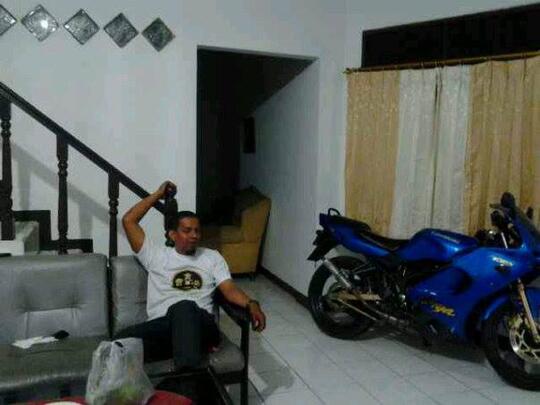 Di Jual Rumah Tingkat Jakarta Timur Lokasi Strategis!! CTRL-D dlu :D
