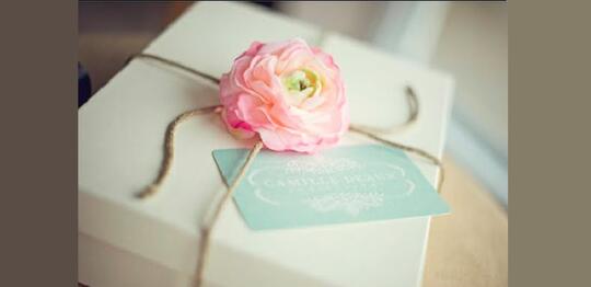 ~๑๑.Ide Kreatif Membungkus Kado Unik nan Cantik.๑๑~