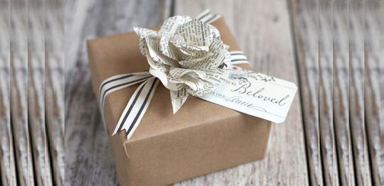 ~๑๑.Ide Kreatif Membungkus Kado Unik nan Cantik.๑๑~