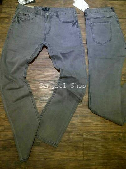 Terjual Celana iJeansi dan iBajui LEVIS 100 Original Import 