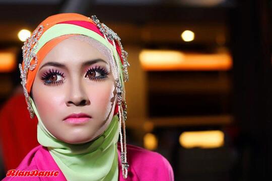 10 Karakter Perempuan Sholihah