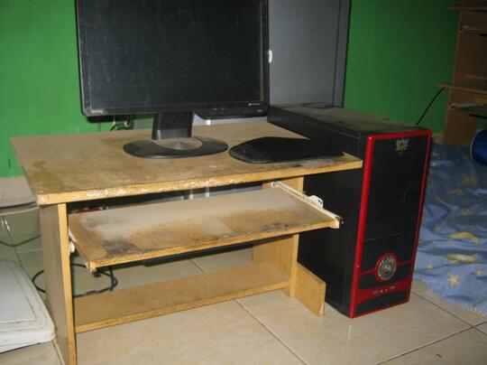 Terjual Jual Meja Komputer Lesehan Ex Warnet Kaskus
