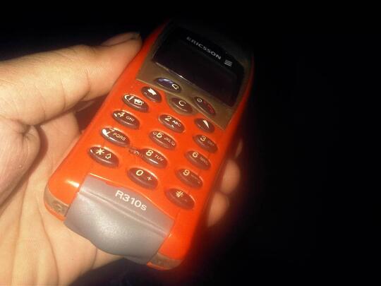 *****ERICSSON R310 ORANGE*****
