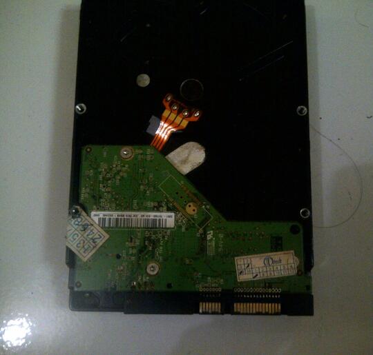 jual hard disk pc 3,5" 320Gb wdc sata 2, (bandung)