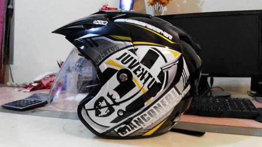 640 Gambar gambar helm juventus Terbaru