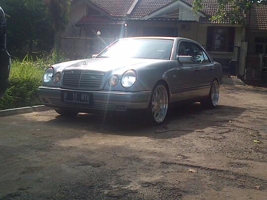 MERCY W210 E320 97 ELEGENT MULUS