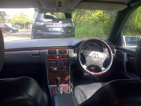 MERCY W210 E320 97 ELEGENT MULUS