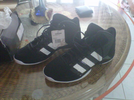 BNIB Sepatu Basket Adidas TD3 Commander Original MURMER (jual kekecilan)