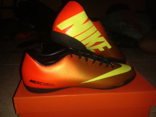 nike mercurial victory iv ic