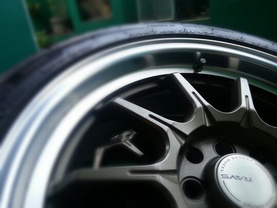 Jual Velg R17 + Ban Achiless 17/45/215 (Doubel PCD; 8 hole - 100/114)