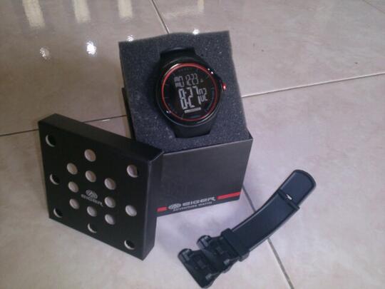 Terjual Jam tangan EIGER LS-82 Touch Screen, Original  KASKUS