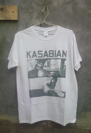 Terjual T-shirt Kasabian, Pink Floyd 
