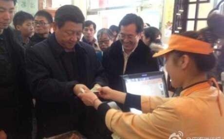 Presiden China Saat Makan di Restoran Bakpao Pinggir Jalan