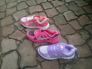 sepatu converse,vans,toms,zara,adidas porsche,puma,reebok,kickers,macbeth,new balance