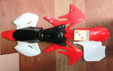Terjual BODY TRAIL KLX PLASTIK YANG MAU MODIFIKASI TRAIL 