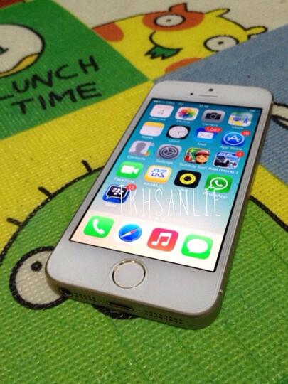 Home button iphone 5G like 5S(not stiker)&baut bawah ori iphone 5/5C/5S mulai 10rb-an