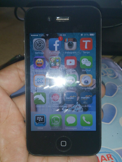 iPhone 4s 16gb warna hitam