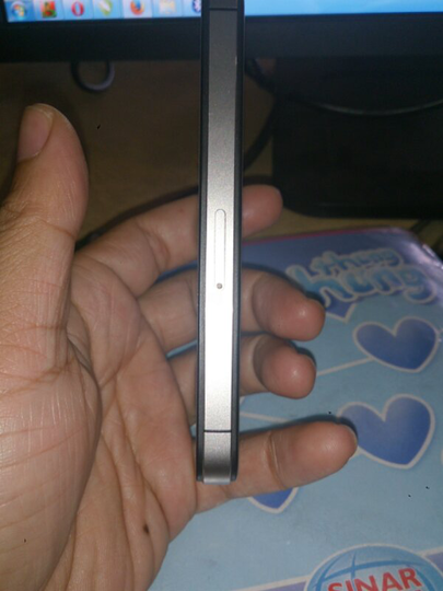 iPhone 4s 16gb warna hitam