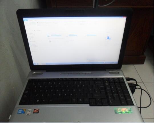 dijual laptop toshiba satelite L500 21T