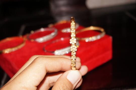 Gelang Kalung dan Cincin Berlian Ekslusif Harga Mantaffff.. Cek aj Gan..