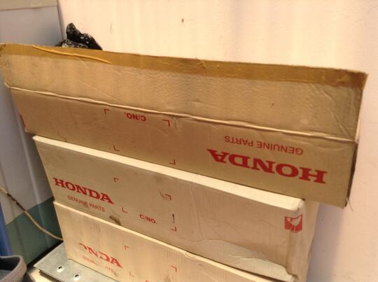 Jual Seken shockbreaker Honda Freed tahun 2010