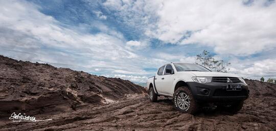 4X4 Off Road >> Terjual Sewa Rental Double Cabin 4x4 Off Road 4X4 Off Road >> Terjual Sewa Rental Double Cabin 4x4 Off Road