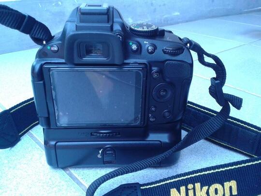 Dslr Nikon D5100 18-55 VR Kit