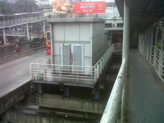 Pingsan di Bus, Karyawati Dilecehkan Empat Petugas TransJakarta