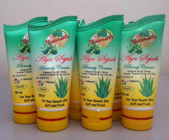 terjual ayu sejuk mencerahkan wajah menghilangkan terjual ayu sejuk mencerahkan wajah menghilangkan
