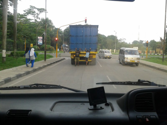 Entah Dimana Akal Sehat Dua Bocah Ini - Ngeri gan!!!
