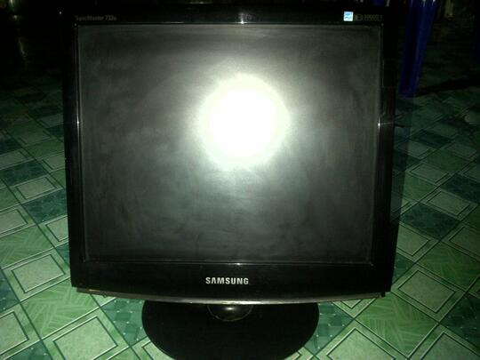 samsung syncmaster 733n