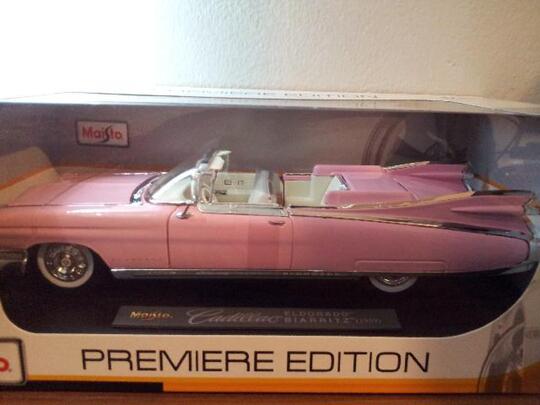 maisto pink cadillac