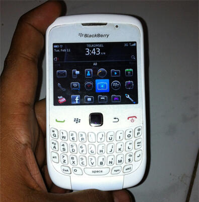 blackberry kepler GSM 9300 white ex tcell jogja