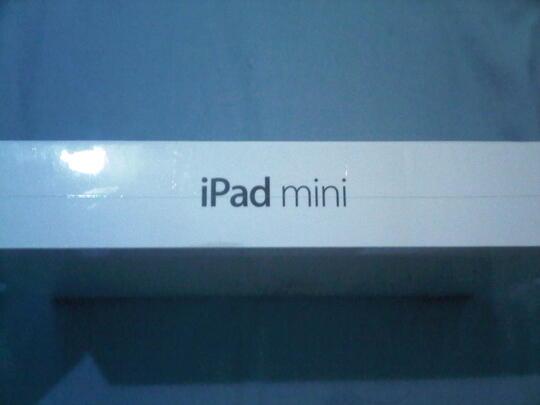 WTB: IPAD Mini wifi 16Gb white brand new!