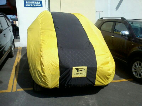 Sporty Auto Car Cover / Selimut Mobil