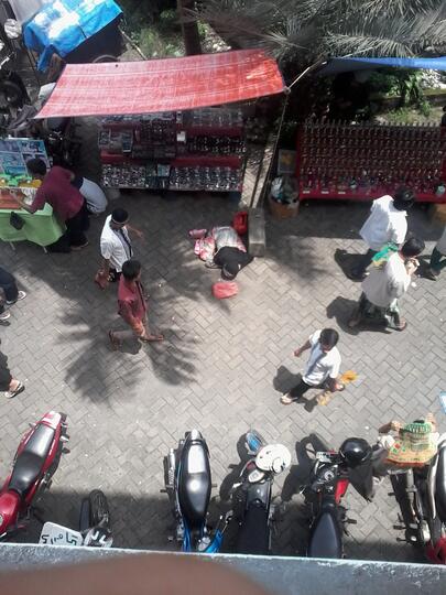 akhirnya gan,Pengemis penipu ini ane foto (+PICT)