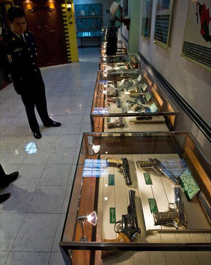 Pengen tau isi rumah mafia drugs Mexico??