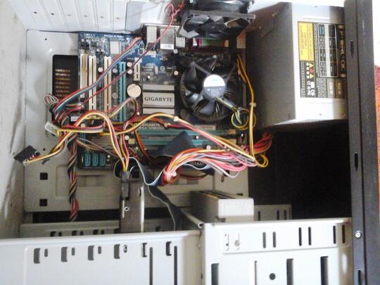 PC + Monitor Samsung E1920