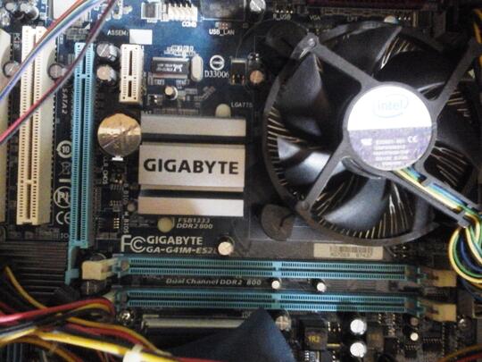 PC + Monitor Samsung E1920