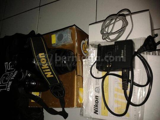 nikon D3000 kit non VR