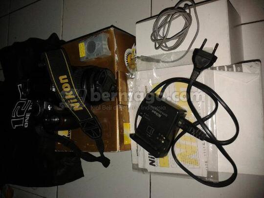 nikon D3000 kit non VR