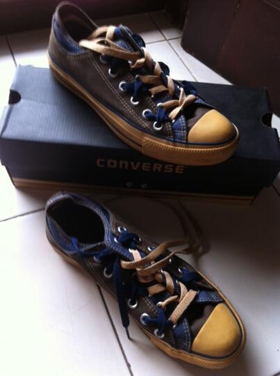 WTS CONVERSE CHUCK TAYLOR CT DBL UPP OX - NAVY/CHESTNUT (BNWOT)