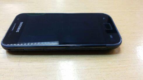 Samsung Galaxy SL i9003 , bbm ready