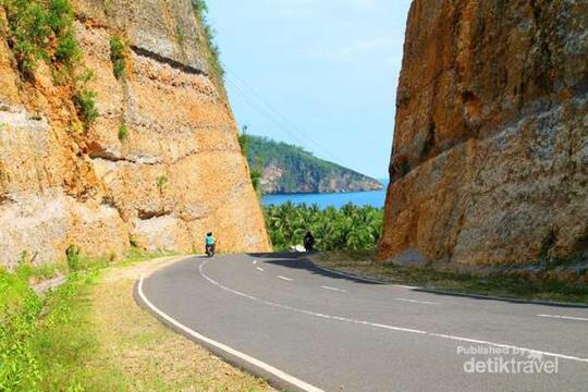 5 Rute Paling Asyik di Dunia Untuk Traveling Naik Motor