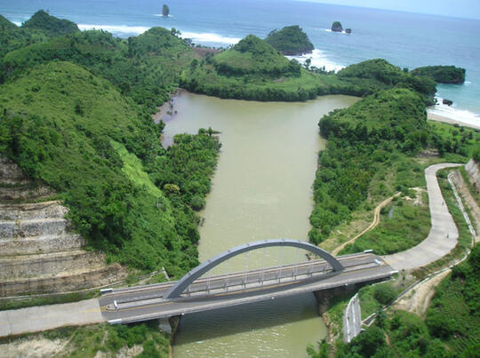 5 Rute Paling Asyik di Dunia Untuk Traveling Naik Motor