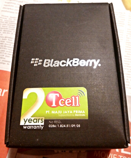 wts BlackBerry 9850 (torch 3) lengkap mulus bergaransi MURAH !!