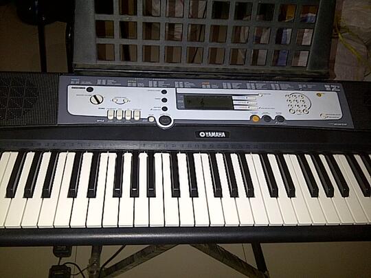 yamaha psr e 213